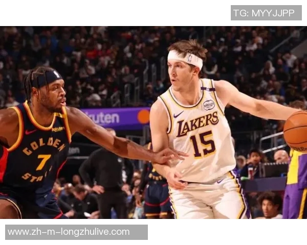 勇士与湖人季前赛对决精彩回顾球星表现引发球迷热议